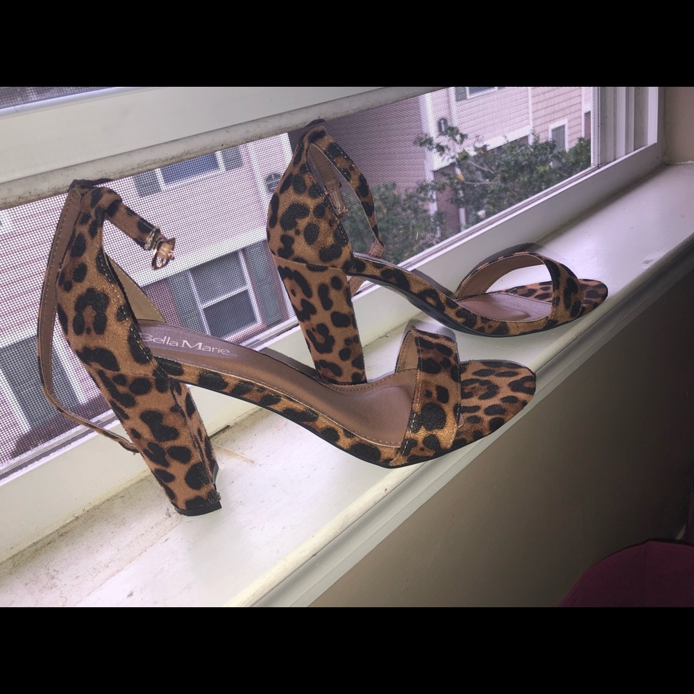 Heels - Picture 6 of 7